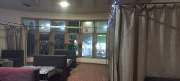 afsant işi: Ofisiant tələb olunur, Kafe, Gündəlik ödəniş, İstənilən yaş, 1-2 illik təcrübə — 1