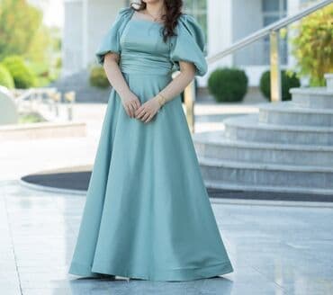 Toy paltarları və aksesuarları: Zərif ziyafət libası – açıq adaçayı-yaşıl tonunda, uzun və axıcı — 2