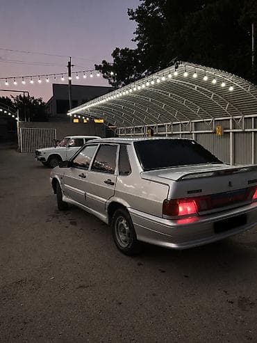 reno masin: Lada Samara sedan (VAZ 2115) – gümüşü rəng, 4 qapı, önlü-arxalı — 2