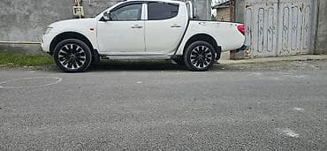 elektrik masin: Disk təkər Mitsubishi 265 / 50 / R 20 — 2