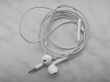 hyperx cloud alpha s: Ağ rəngdə simli qulaqlıq. - 3.5 mm AUX jack bağlantısı – telefon — 1