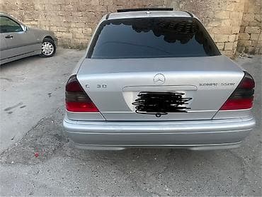 kompressor mercedes: Mercedes-Benz C 230: 2.3 l | 2000 il Sedan — 6