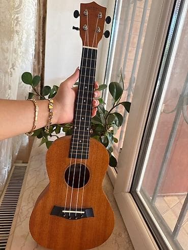 Ukulele – Fantast brendi lalafo.az -da Ukulele – Fantast brendi