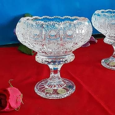 ag qapilar: Tom konfet qabilar
cutu 220 azn🌼🌼 — 2