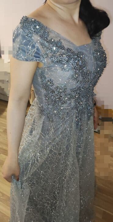 Kurtkalar: Ziyafət donu L bədən Simli, alt tonu buz mavisi olan gümüşü rəngli — 2