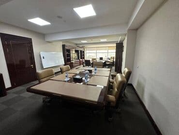 mağaza üçün avadanlıqlarla təchiz olunmuş obyekt: Xətai metrosunun arxası, 12 mərtəbəli plazanın 12 ci mərtəbəsində — 8