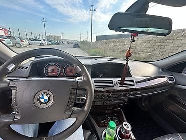 2 9 mator: BMW 7 Series (E65) sedan - Kuzov: qara rəng, 4 qapı, geniş salon - — 4