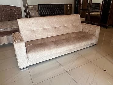 *divan satilir* Acilir bazalidir *190azn* unvan Bineqedi catdirilma