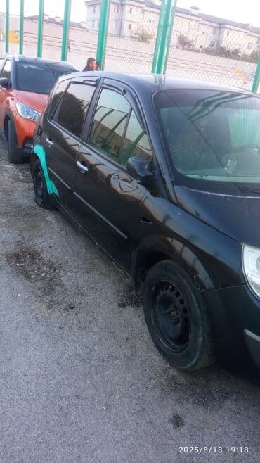 rul pedal: Renault Scénic, qara rəng, 5 qapılı kompakt minivan. Texniki və — 5
