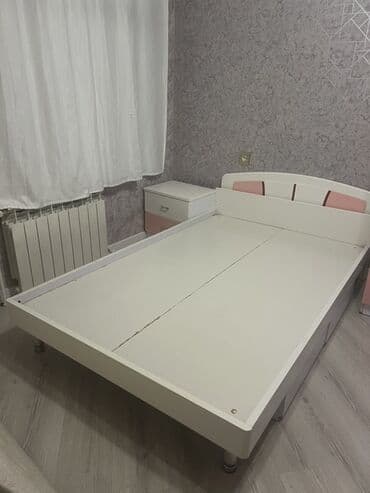 dəftərxana: Gənc üçün nəzərdə tutulmuş mebel dəsti geniş iş səthi və bir çox — 7