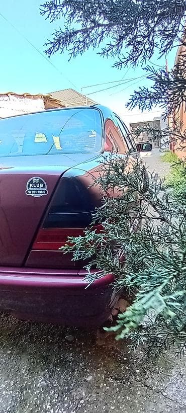 güzgü satılır: Mercedes-Benz C 180: 1.8 l | 1995 il Sedan — 7