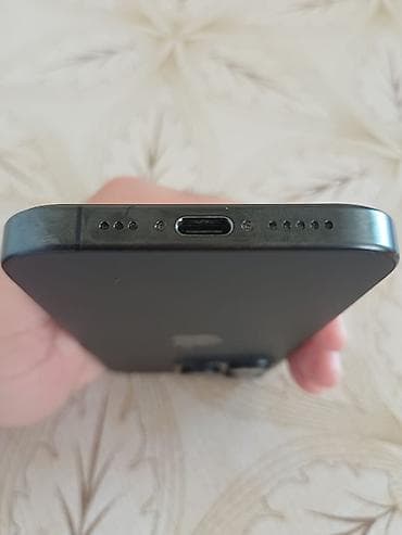 philips xenium 9@9h: IPhone 15 Pro, 256 GB, Qara, Face ID — 8