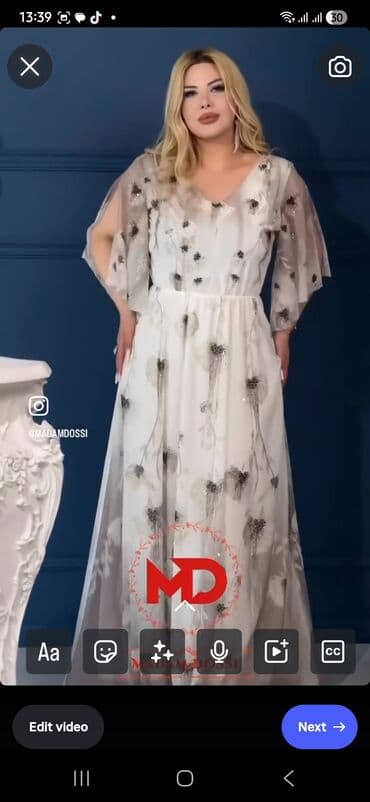 qaqa stili: Ziyafət donu, Maksi — 1