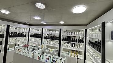parfum vitrine: 170 cesid yag top ve delux keyfiyyetde. Her biri ortalama 50/100ml — 3