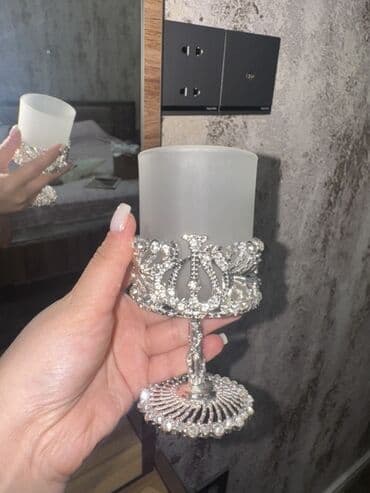 ağ xalça: Şamdanlar hər bir daxili məkana zəriflik və parıltı qatmaq üçün — 3