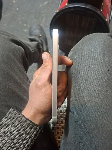 Kompüter, noutbuk və planşetlər: IPhone 12, Ağ, Face ID — 5