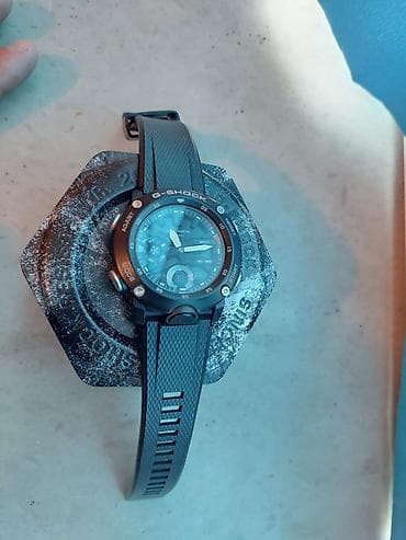 Saat Casio. 140 azn. 300 aznə alınmışdı