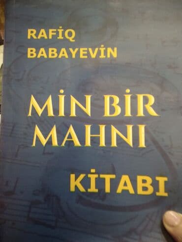 Musiqi alətləri: Satılır: müxtəlif mövzularda 3 kitab toplusu 1) “Государство атабеков — 2