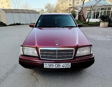 Mercedes-Benz C-Class: 1.8 l | 1996 il Sedan
