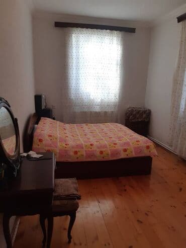 qaracuxurda ev: 120 kv. m, 3 otaqlı — 2