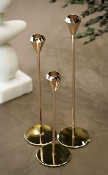 Metal şamdan dəsti – 3 ədəd - Dizayn: Uzun, incə gövdəli, dairəvi