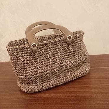Сумки: Tok rəngdə əl işi toxunma qadın çantası. - Material: qalın, möhkəm — 2