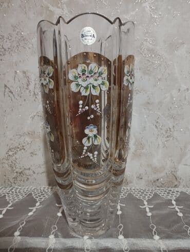 ev saatlar: Bir vaza, Xrustal — 1