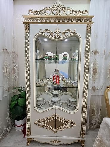 Qorka, servant və tv altlığı yenidir. Köç məqsədilə satılır təcili