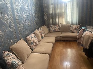 islenmis mebeller aliram: Künc divan – modul tipli, krem rəngdə, yumşaq kumaş üzlüklə — 1