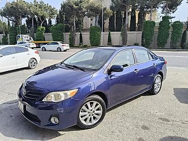 Toyota Corolla: 1.8 l | 2012 il Sedan