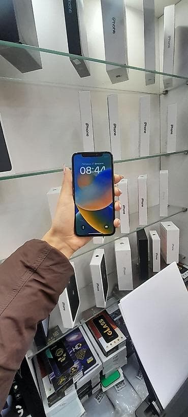 qiriq telefon: IPhone X, 64 GB, Gümüşü, Kredit — 6