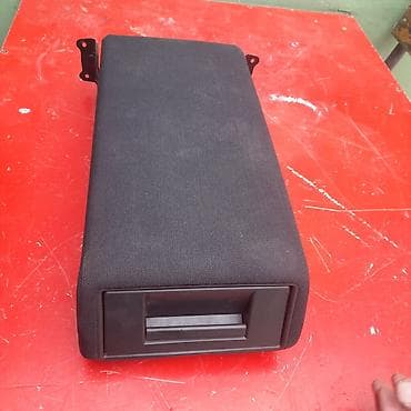 mersedes 190 mator: Arxa Qol qoyan — 1