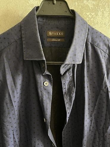 Köynəklər: Vakko kişi köynəyi - Model: Vakko – Tailored Fit - Rəng: tünd mavi - — 1