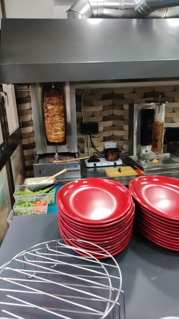 ət kotuyu: Restoran malzemeleri ; Klimalar, kameralar, 2 tane döner ocağı, kebap — 4