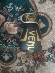 boks elcekleri qiymeti: Boks əlcəyi Təzədir 12 razmer 35 AZN Məhsul təsviri: - Brend: Venum — 6