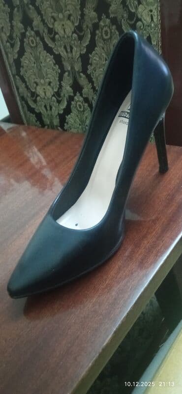 puma cell qadın krossovkaları: Satılı ideal veziyyet, bir defe toya qeilibrazmer qara 36 razmer — 3