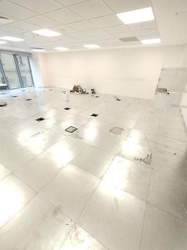 heyet qapi: Ofis və kommersiya məkanları üçün qaldırılmış döşəmə sistemlərinin — 1