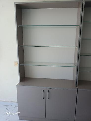 Dolab vitrinləri: Vitrin tipli modul rəf-dolab - Material: yuxarı hissə şüşə rəflərlə — 2
