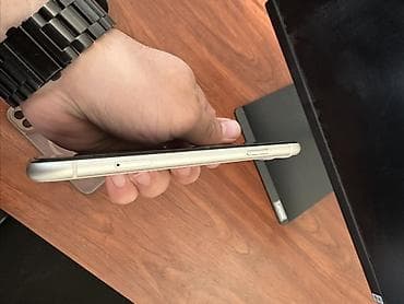 iponalar: IPhone 11, Ağ, Face ID — 4