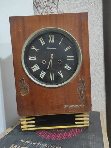 Ev saatları: Divar saatları, Mexaniki, Mayatnik — 2