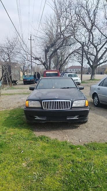 niva satılır: Mercedes-Benz C-Class: 1.8 l | Sedan — 1