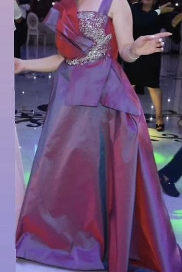 xonca bezekleri: Qadın gecə/ziyafət libası Qaslari svarovski Tikilme - Model: Uzun — 1