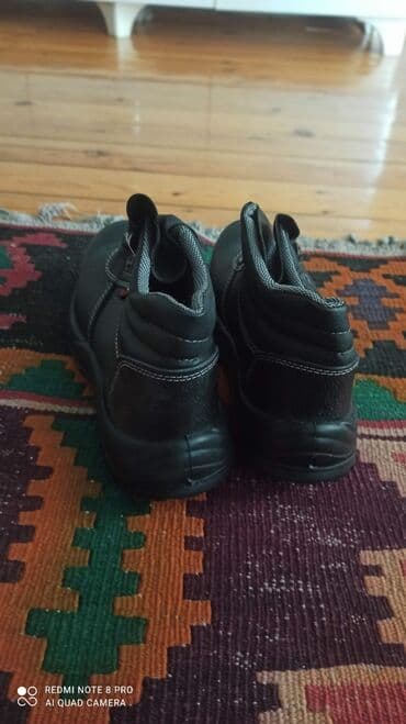 qış botları: Bu ayaqqabı kişiler üçündür aldı möhkəm rezinlerden tikilib sürüşmeye — 2