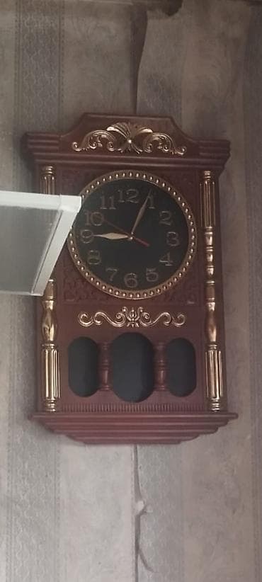 Divar saatları, Elektron, Saniyə əqrəbi