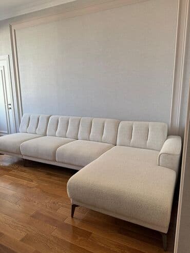 Künc divan, Yeni, Çatdırılma yoxdur