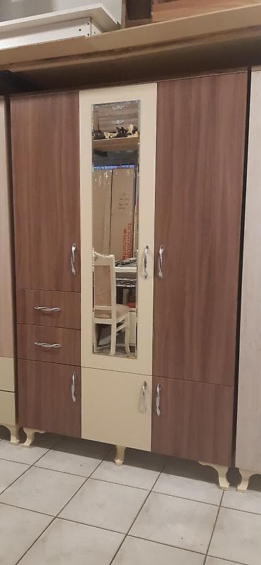 3 Qapi Dolablar Hal Hazirda Anbarda Movcuddur. Sifariwlede ne reng — 1