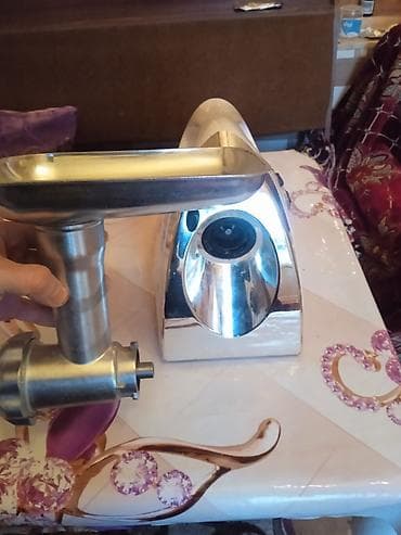 elektrikli samovar: Ət çəkən maşın Kenwood, 2800 Vt, Revers ilə, İşlənmiş — 9