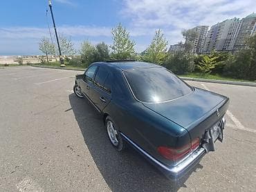 mersedes oturacaq: Mercedes-Benz E 240: 2.4 l | 1999 il Sedan — 6