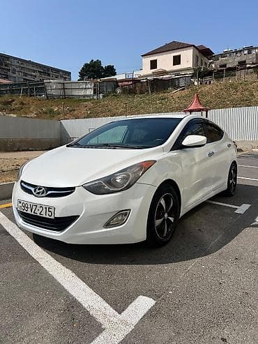 elantra led: Hyundai Elantra (MD) sedan – ağ rəng. Xarici və texniki — 2