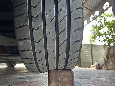 4 bolt diskler: Məhsul: g30 Avtomobil üçün yüngül lehimli disklər və 4 fəsil təkər — 5